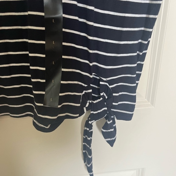 🚨 BNWT Banana Republic Sleeveless oversized T-Shirt. Women’s Large - Picture 2 of 6